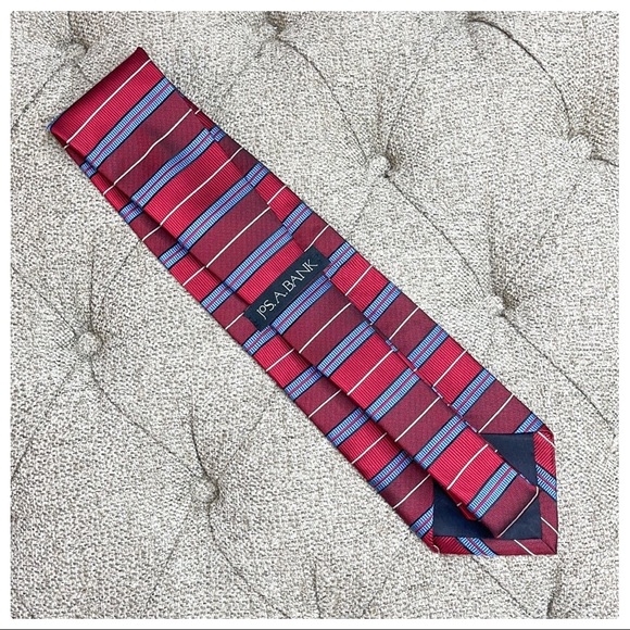 😎Very Handsome Horizontal Stripes Jos A Bank Silk Tie😎 - Picture 3 of 9